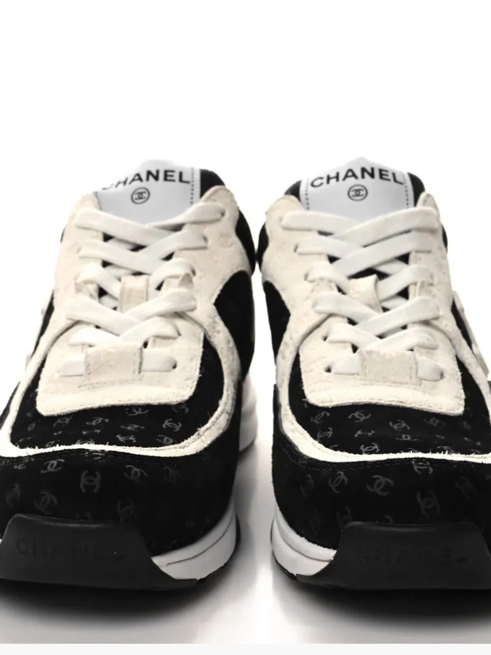 CHANEL Suede Calfskin Black and White CC Logo Sneakers Sz 8 1/2 EU 39